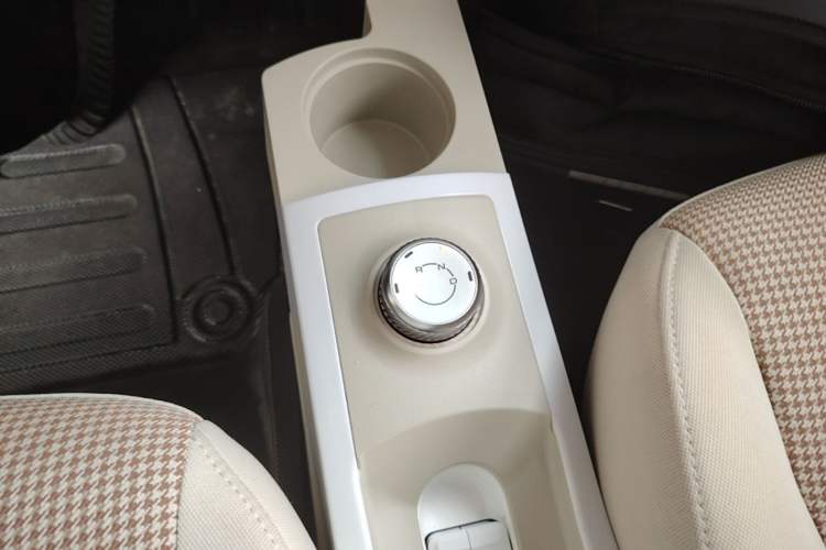 Used Wuling Hongguang MINIEV 2024 3rd Generation 215km Youth Edition Gear Lever