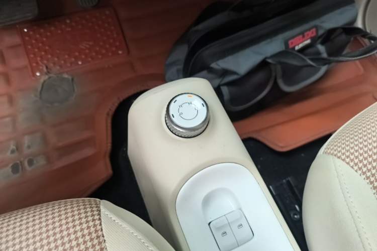 Used Wuling Hongguang MINIEV 2024 3rd Generation 215km Youth Edition Gear Lever