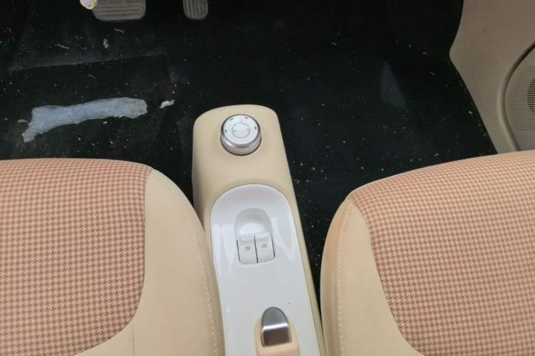 Used Wuling Hongguang MINIEV 2024 3rd Generation 215km Youth Edition Gear Lever