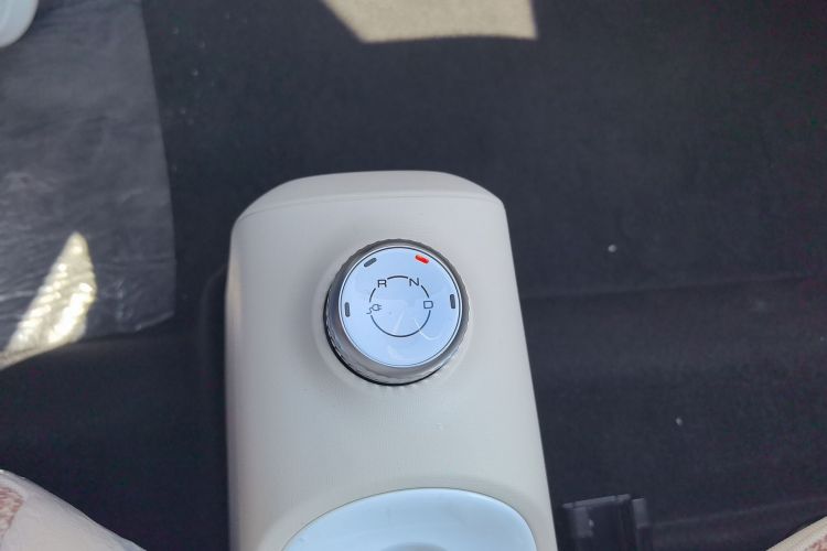 Used Wuling Hongguang MINIEV 2024 3rd Generation 215km Youth Edition Gear Lever