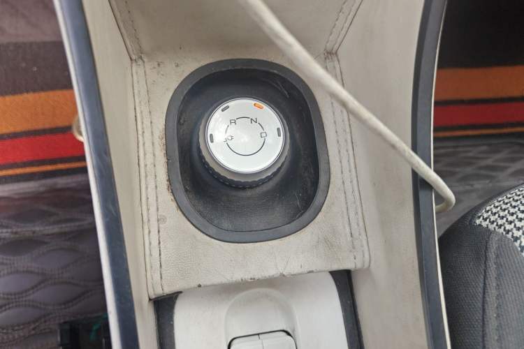 Used Wuling Hongguang MINIEV 2024 3rd Generation 215km Advanced Version Gear Lever