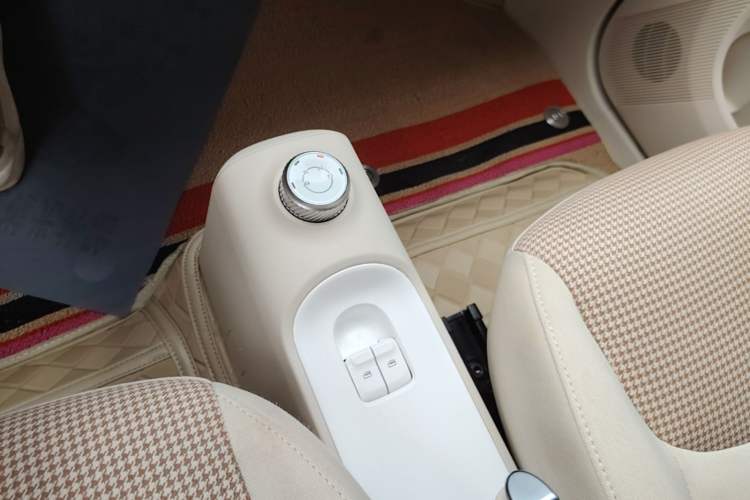 Used Wuling Hongguang MINIEV 2024 3rd Generation 215km Youth Edition Gear Lever