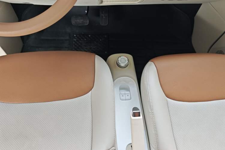 Used Wuling Hongguang MINIEV 2024 3rd Generation 215km Advanced Version Gear Lever