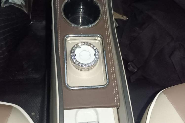 Used Wuling Hongguang MINIEV 2024 3rd Generation 215km Youth Edition Gear Lever