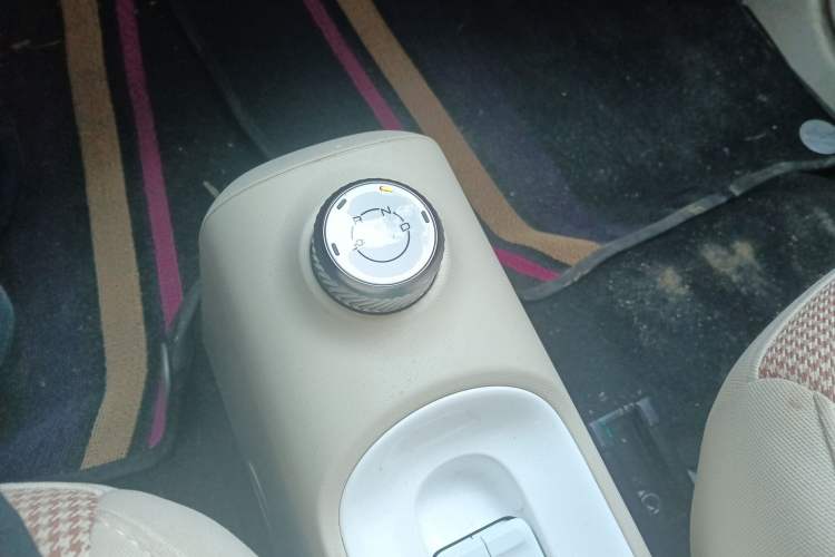 Used Wuling Hongguang MINIEV 2024 3rd Generation 215km Youth Edition Gear Lever