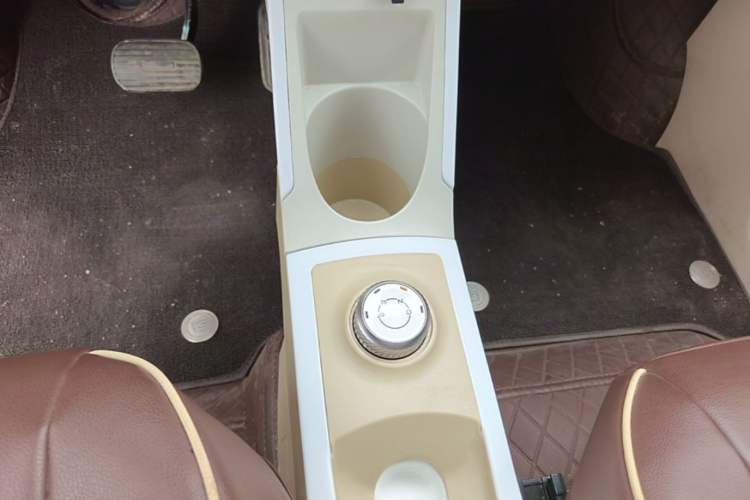 Used Wuling Hongguang MINIEV 2024 3rd Generation 215km Advanced Version Gear Lever