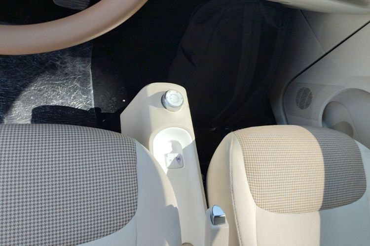 Used Wuling Hongguang MINIEV 2024 3rd Generation 215km Youth Edition Gear Lever