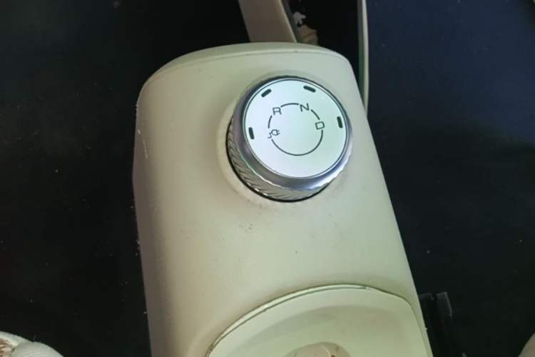 Used Wuling Hongguang MINIEV 2024 3rd Generation 215km Advanced Version Gear Lever