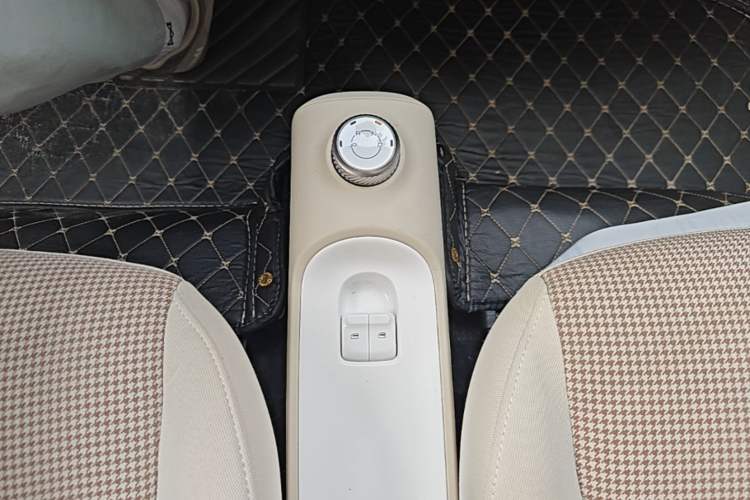 Used Wuling Hongguang MINIEV 2024 3rd Generation 215km Advanced Version Gear Lever