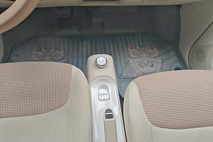 Used Wuling Hongguang MINIEV 2024 3rd Generation 215km Youth Edition Gear Lever