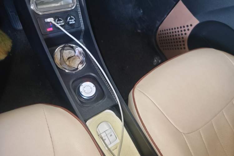 Used Wuling Hongguang MINIEV 2024 3rd Generation 215km Youth Edition Gear Lever