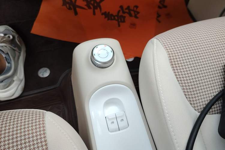 Used Wuling Hongguang MINIEV 2024 3rd Generation 215km Youth Edition Gear Lever