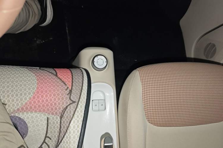 Used Wuling Hongguang MINIEV 2024 3rd Generation 215km Youth Edition Gear Lever