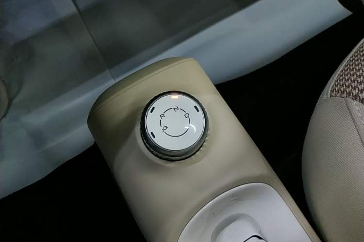 Used Wuling Hongguang MINIEV 2024 3rd Generation 215km Youth Edition Gear Lever