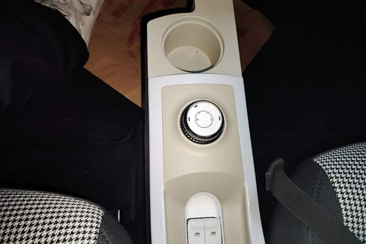 Used Wuling Hongguang MINIEV 2024 3rd Generation 215km Youth Edition Gear Lever