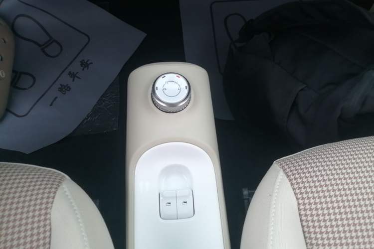 Used Wuling Hongguang MINIEV 2024 3rd Generation 215km Youth Edition Gear Lever