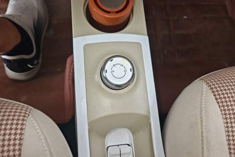 Used Wuling Hongguang MINIEV 2024 3rd Generation 215km Youth Edition Gear Lever