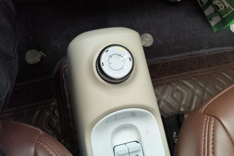 Used Wuling Hongguang MINIEV 2024 3rd Generation 215km Advanced Version Gear Lever