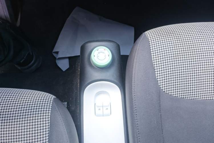 Used Wuling Hongguang MINIEV 2024 3rd Generation 215km Advanced Version Gear Lever