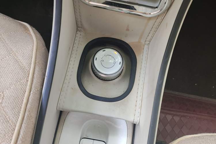 Used Wuling Hongguang MINIEV 2024 3rd Generation 215km Youth Edition Gear Lever