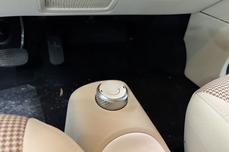 Used Wuling Hongguang MINIEV 2024 3rd Generation 215km Youth Edition Gear Lever