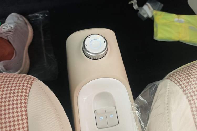 Used Wuling Hongguang MINIEV 2024 3rd Generation 215km Youth Edition Gear Lever