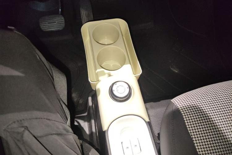 Used Wuling Hongguang MINIEV 2024 3rd Generation 215km Advanced Version Gear Lever