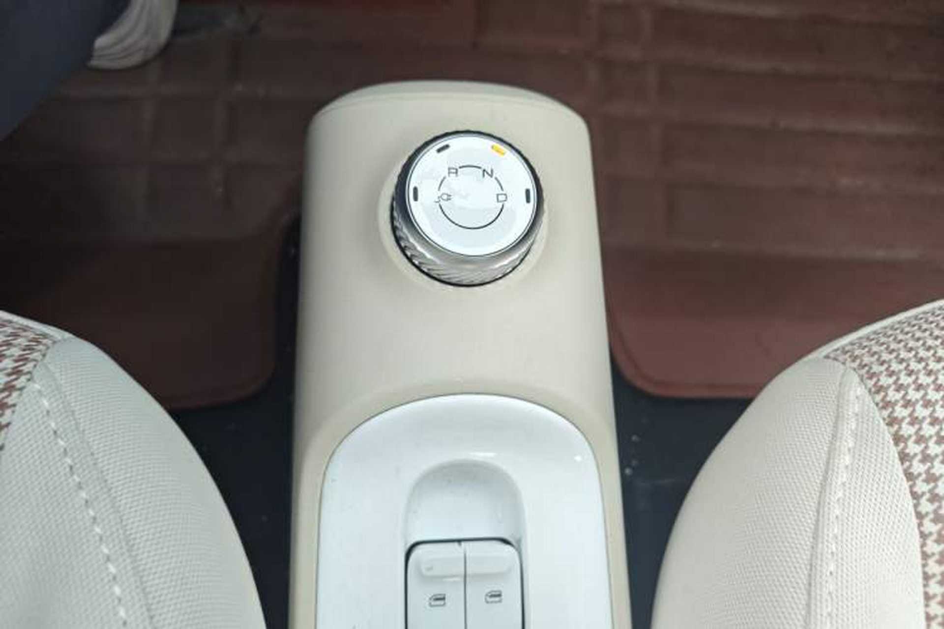 Used Wuling Hongguang MINIEV 2024 3rd Generation 215km Youth Edition Gear Lever