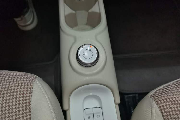 Used Wuling Hongguang MINIEV 2024 3rd Generation 215km Advanced Version Gear Lever