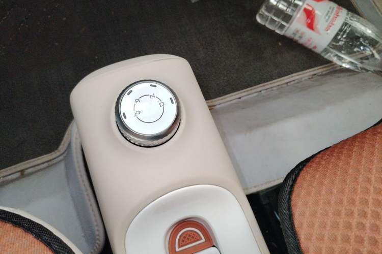 Used Wuling Hongguang MINIEV 2024 Third Generation 120 km Gear Lever