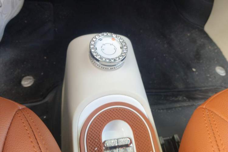 Used Wuling Hongguang MINIEV 2024 3rd Generation 215km Youth Edition Gear Lever