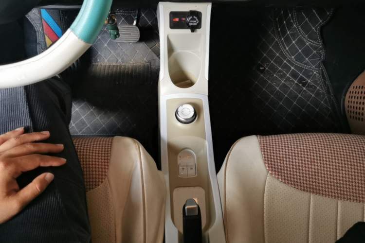Used Wuling Hongguang MINIEV 2024 3rd Generation 215km Advanced Version Gear Lever