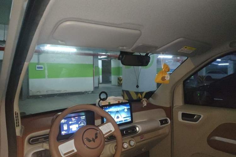 Used Wuling Hongguang MINIEV 2024 3rd Generation 215km Youth Edition Headliner