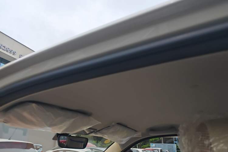 Used Wuling Hongguang MINIEV 2024 3rd Generation 215km Youth Edition Headliner