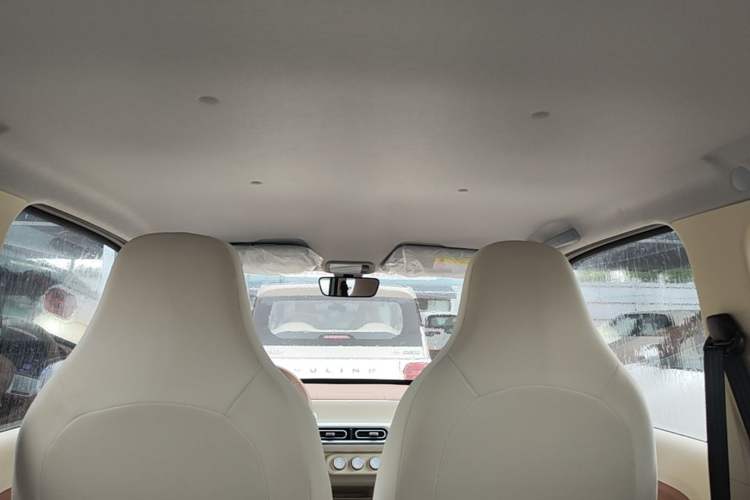 Used Wuling Hongguang MINIEV 2024 3rd Generation 215km Youth Edition Headliner