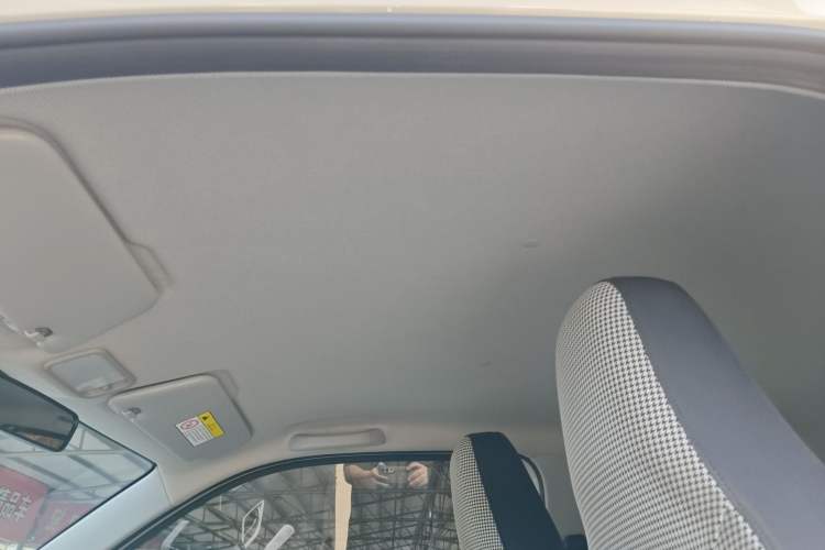 Used Wuling Hongguang MINIEV 2024 3rd Generation 215km Youth Edition Headliner