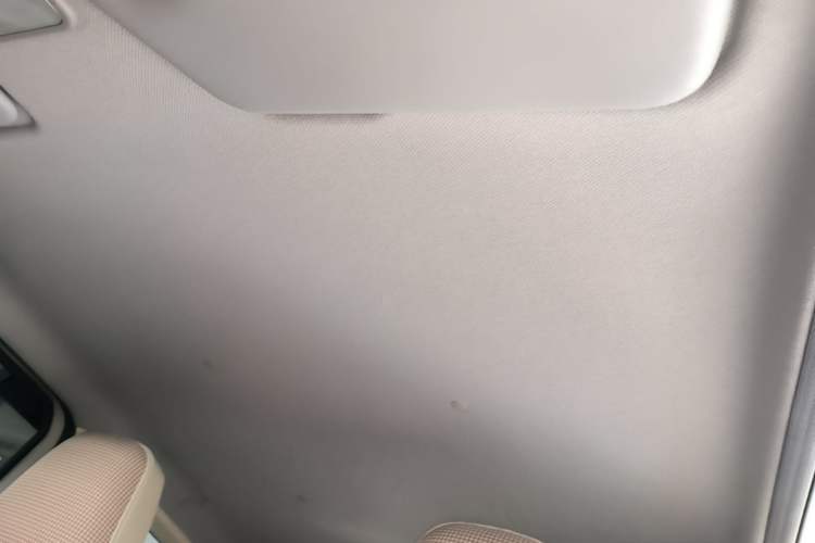 Used Wuling Hongguang MINIEV 2024 3rd Generation 215km Youth Edition Headliner