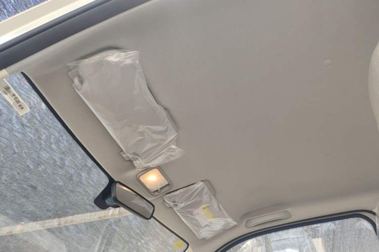 Used Wuling Hongguang MINIEV 2024 3rd Generation 215km Youth Edition Headliner