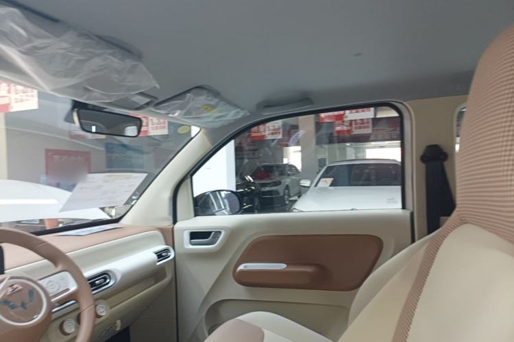 Used Wuling Hongguang MINIEV 2024 3rd Generation 215km Youth Edition Headliner