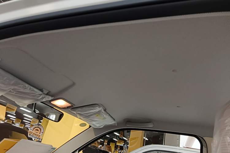 Used Wuling Hongguang MINIEV 2024 3rd Generation 215km Youth Edition Headliner