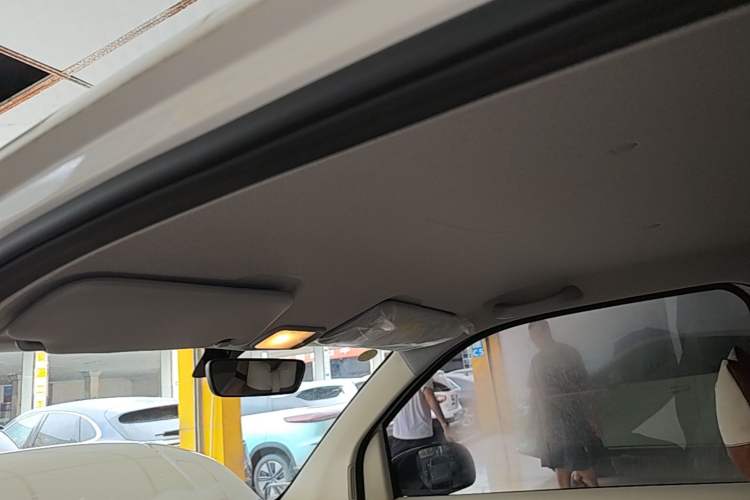 Used Wuling Hongguang MINIEV 2024 3rd Generation 215km Youth Edition Headliner