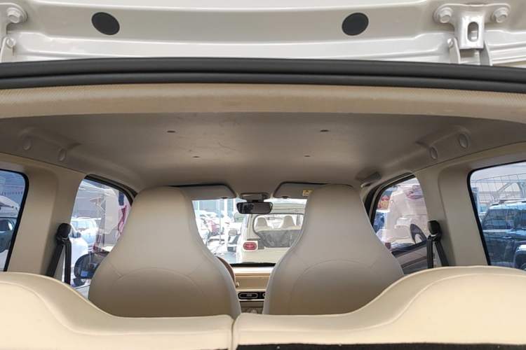 Used Wuling Hongguang MINIEV 2024 3rd Generation 215km Youth Edition Headliner