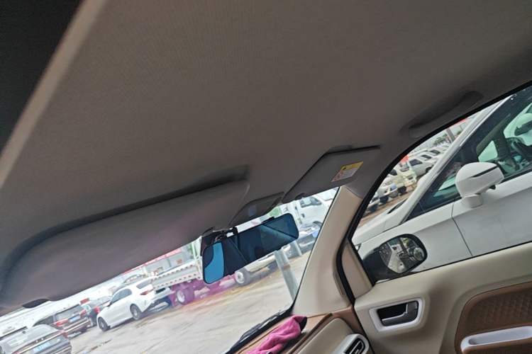 Used Wuling Hongguang MINIEV 2024 3rd Generation 215km Advanced Version Headliner