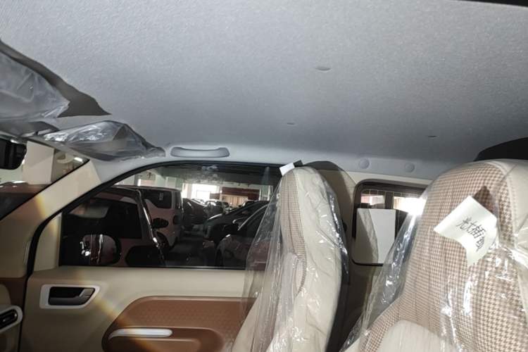 Used Wuling Hongguang MINIEV 2024 3rd Generation 215km Youth Edition Headliner