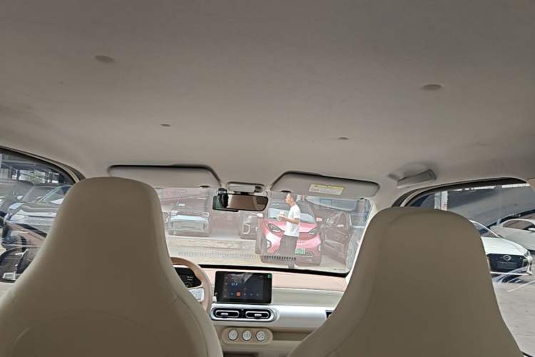 Used Wuling Hongguang MINIEV 2024 3rd Generation 215km Advanced Version Headliner
