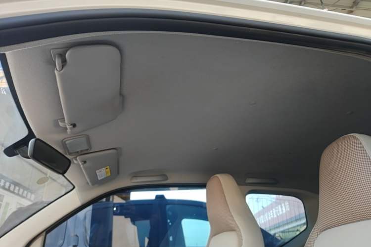 Used Wuling Hongguang MINIEV 2024 3rd Generation 215km Advanced Version Headliner