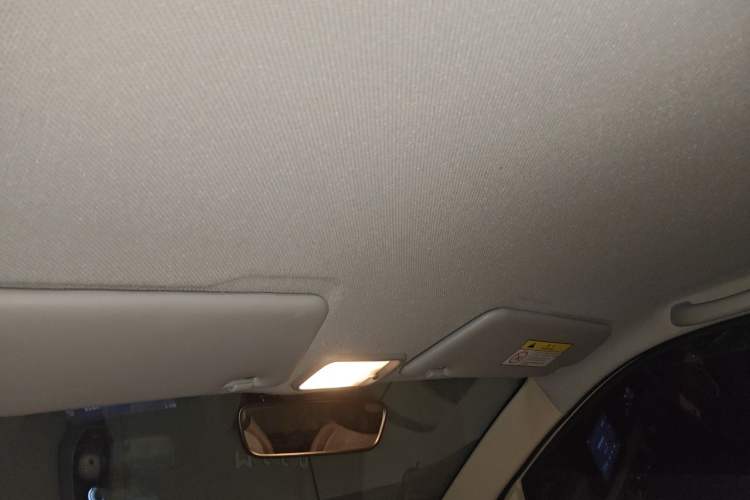 Used Wuling Hongguang MINIEV 2024 3rd Generation 215km Advanced Version Headliner