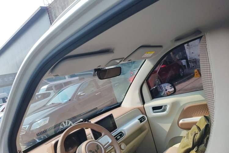 Used Wuling Hongguang MINIEV 2024 3rd Generation 215km Advanced Version Headliner