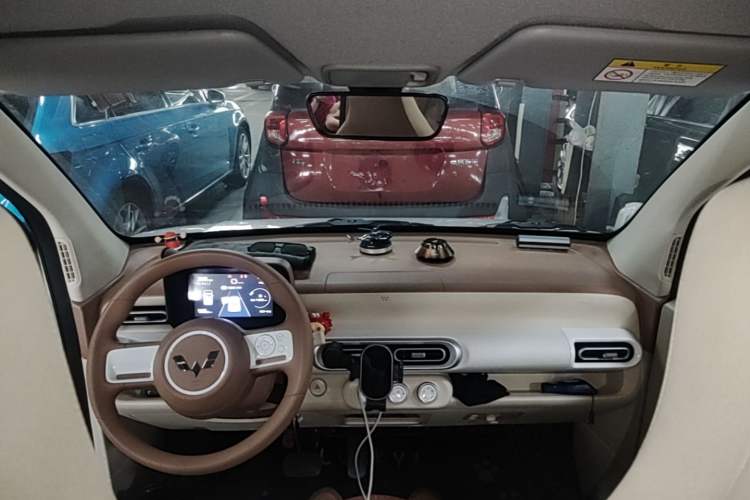Used Wuling Hongguang MINIEV 2024 3rd Generation 215km Youth Edition Headliner