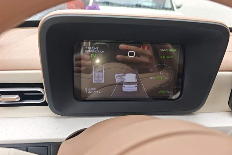 Used Wuling Hongguang MINIEV 2024 3rd Generation 215km Advanced Version Instrument Cluster